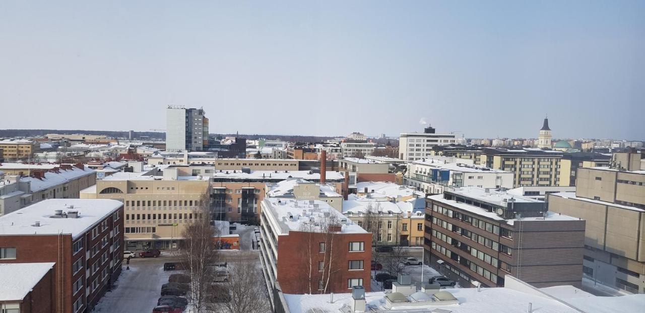 Апартаменты Keskustan Kaksio 45 M2 Autopaikalla, Rautatienkatu 19, 9 Krs Оулу Экстерьер фото
