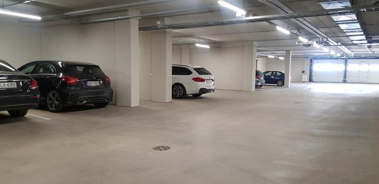 Апартаменты Keskustan Kaksio 45 M2 Autopaikalla, Rautatienkatu 19, 9 Krs Оулу Экстерьер фото